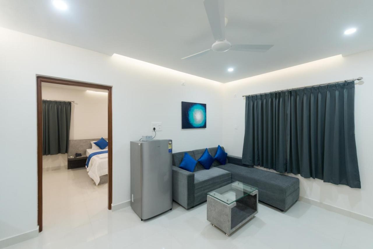 Manipal Atalia Service Apartments Экстерьер фото