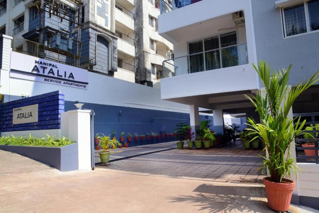 Manipal Atalia Service Apartments Экстерьер фото