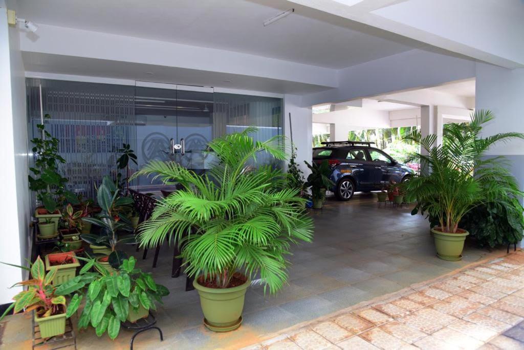 Manipal Atalia Service Apartments Экстерьер фото