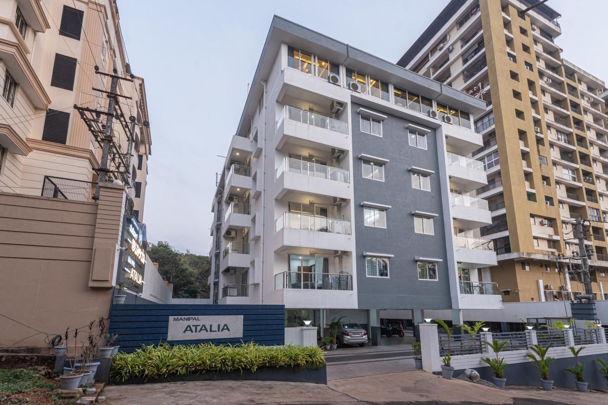 Manipal Atalia Service Apartments Экстерьер фото