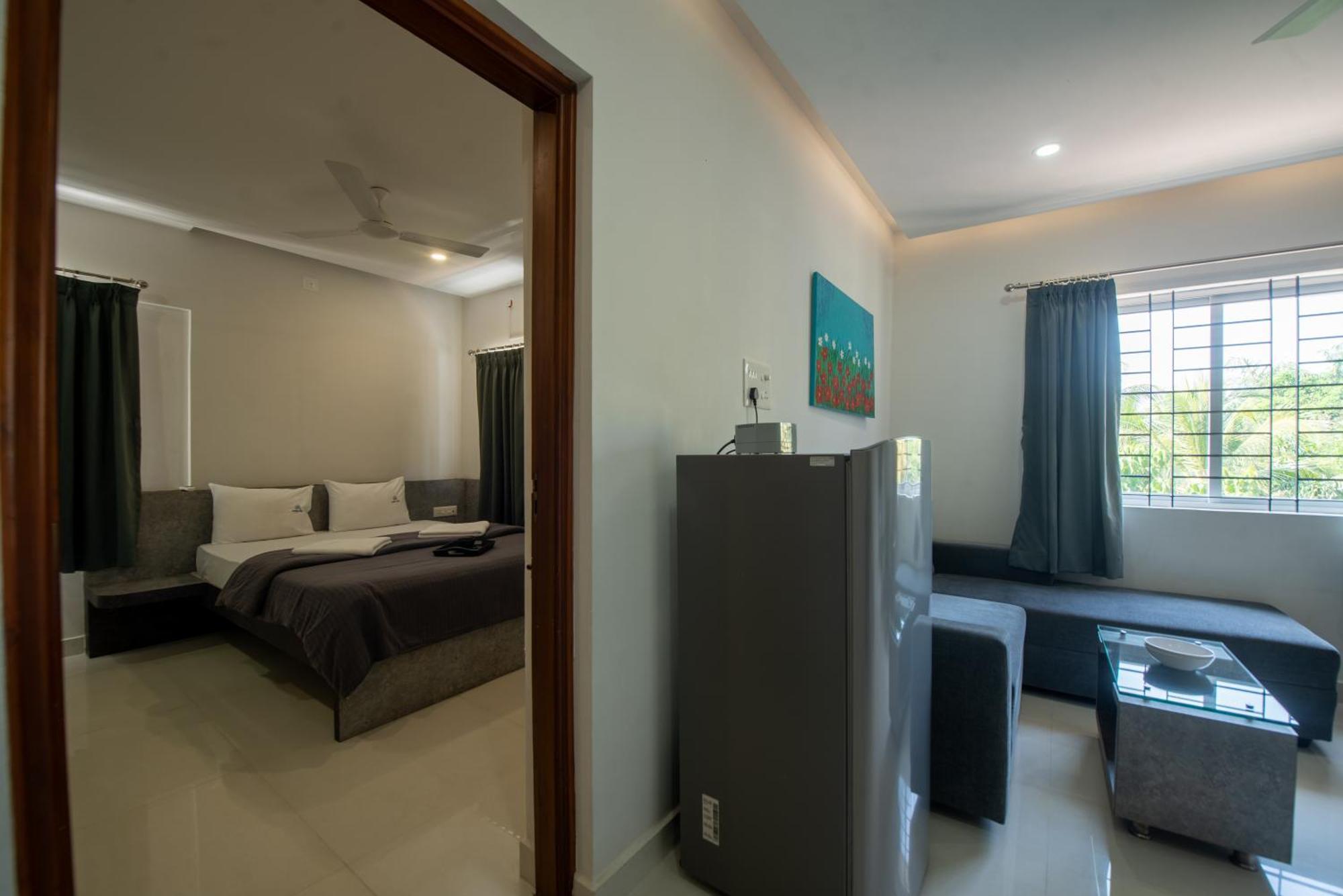 Manipal Atalia Service Apartments Экстерьер фото