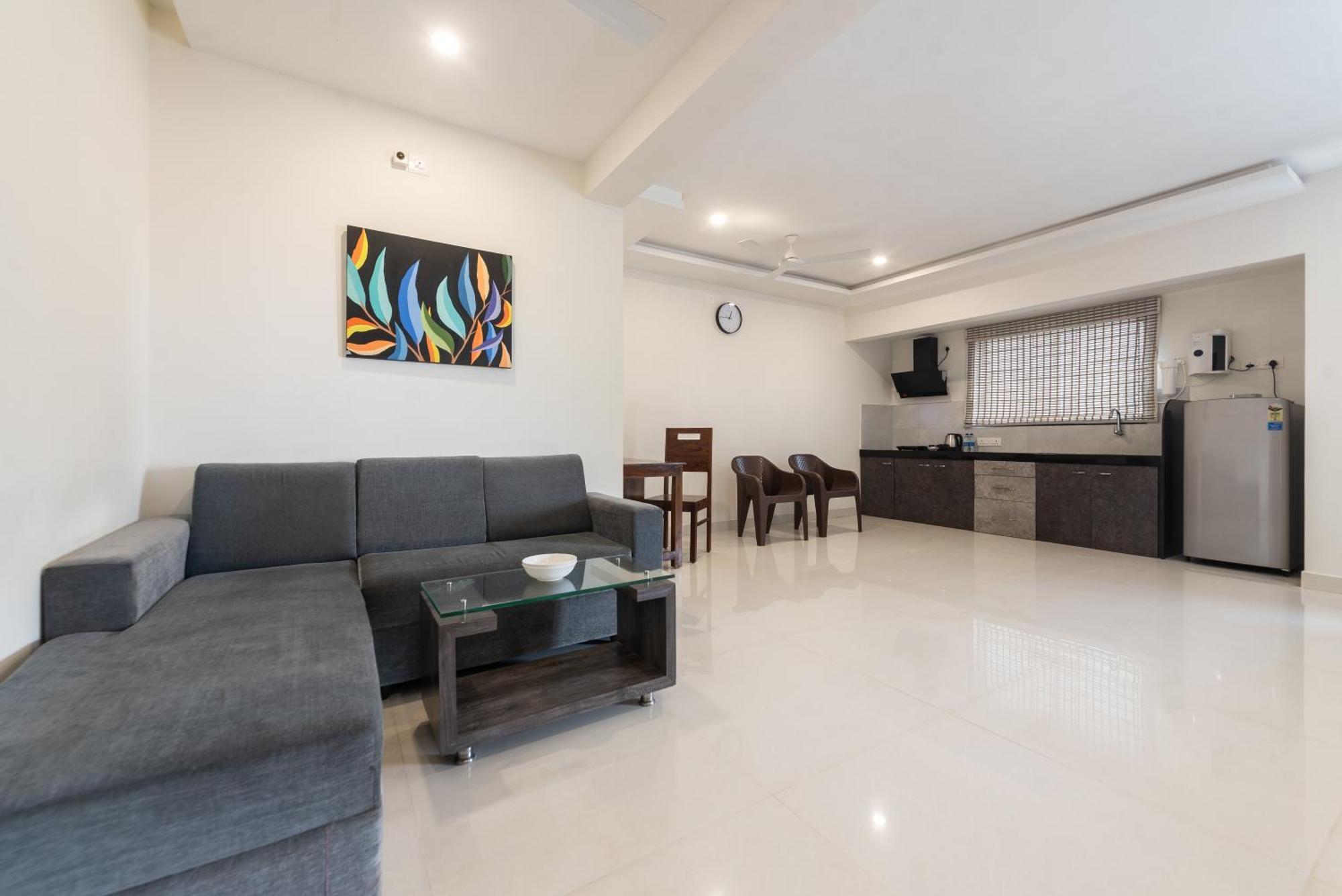 Manipal Atalia Service Apartments Экстерьер фото