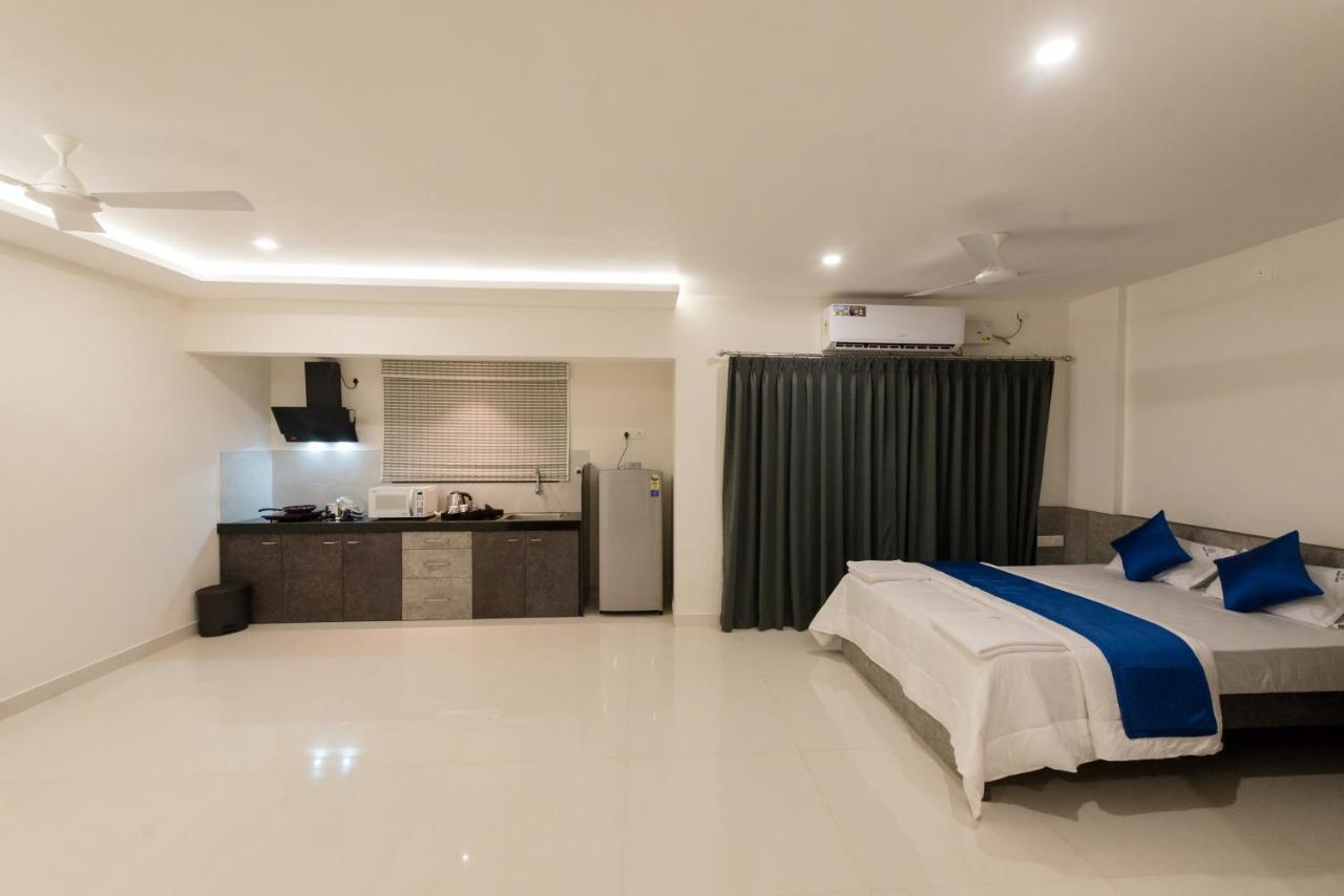 Manipal Atalia Service Apartments Экстерьер фото